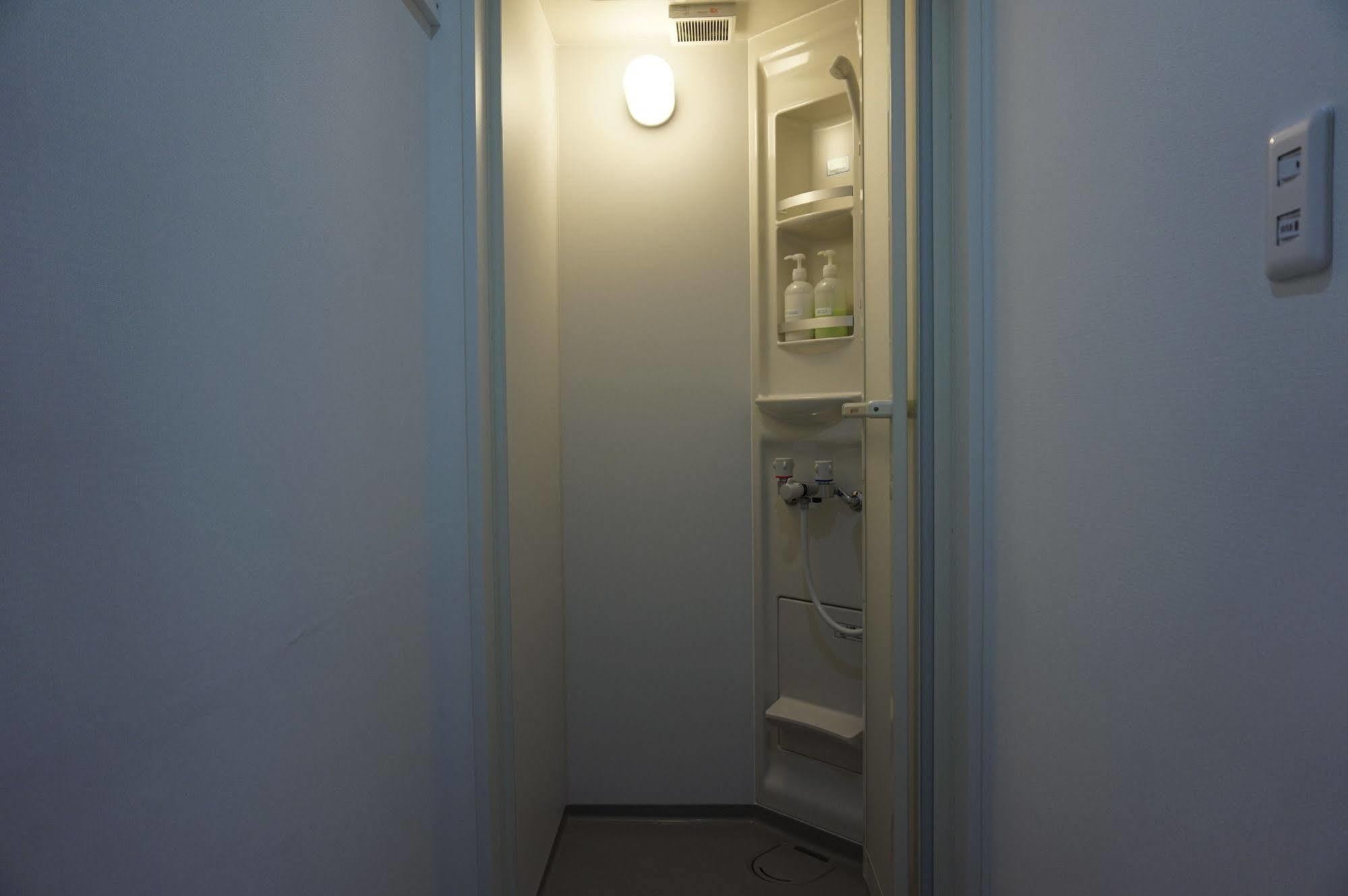 Uni Hostel Osaka Ngoại thất bức ảnh