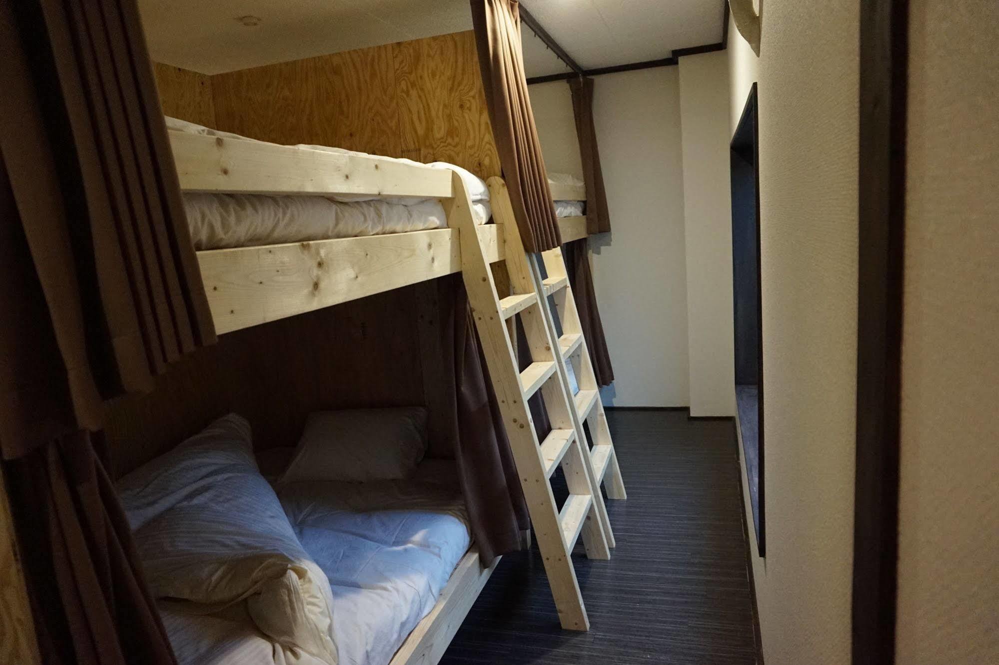 Uni Hostel Osaka Ngoại thất bức ảnh