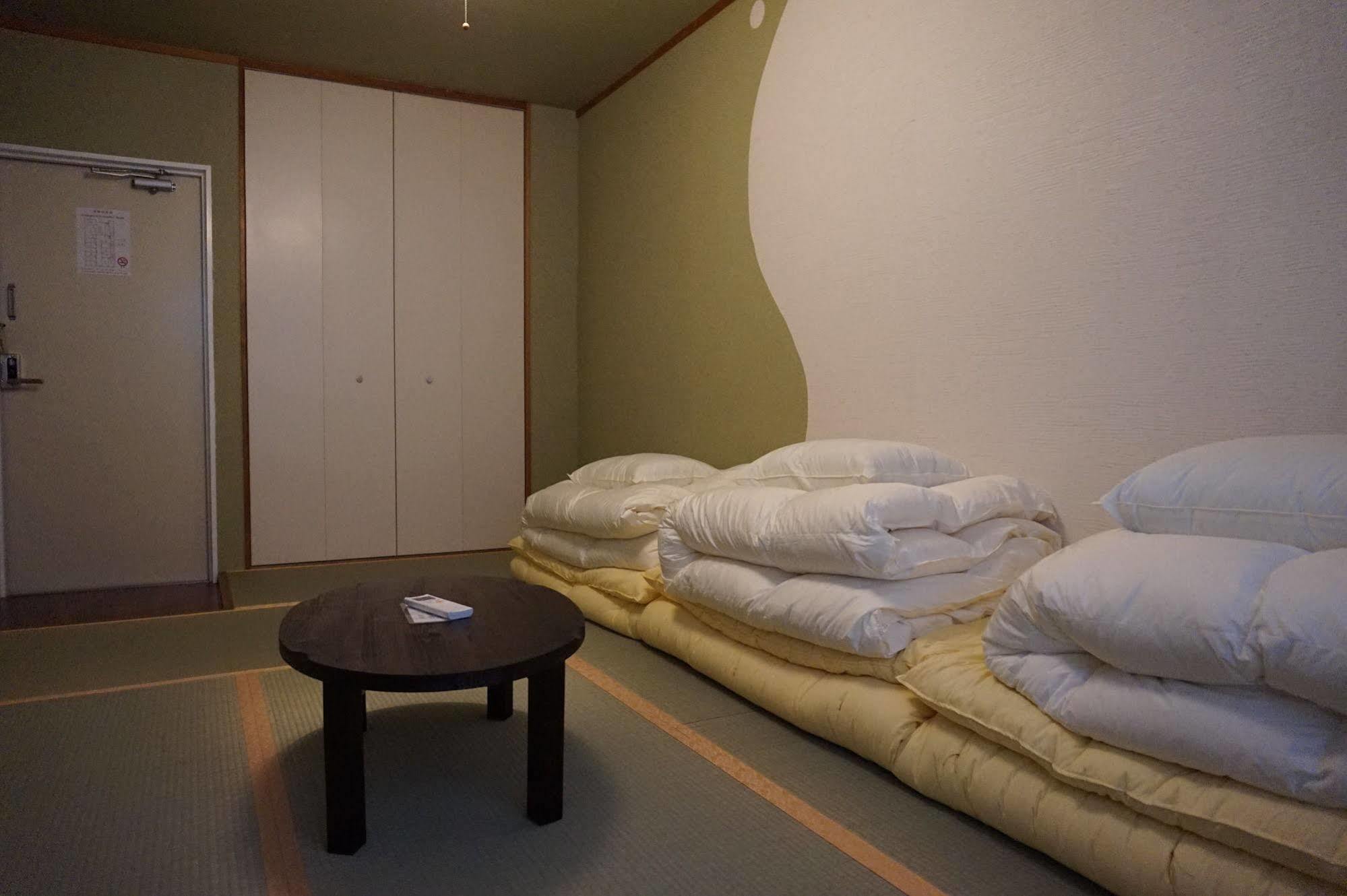 Uni Hostel Osaka Ngoại thất bức ảnh